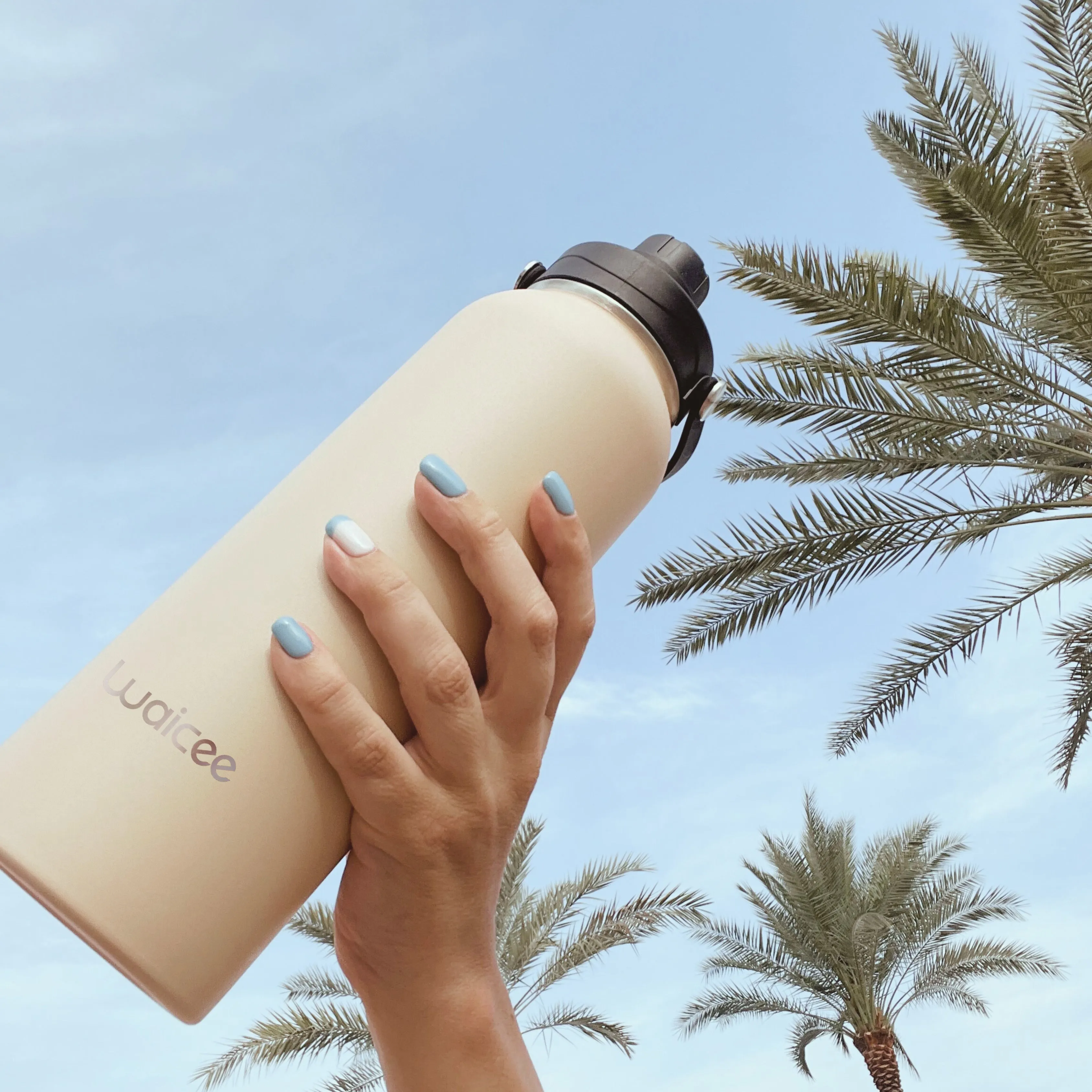 Soft Sand Reusable Bottle – 21oz / 620ml